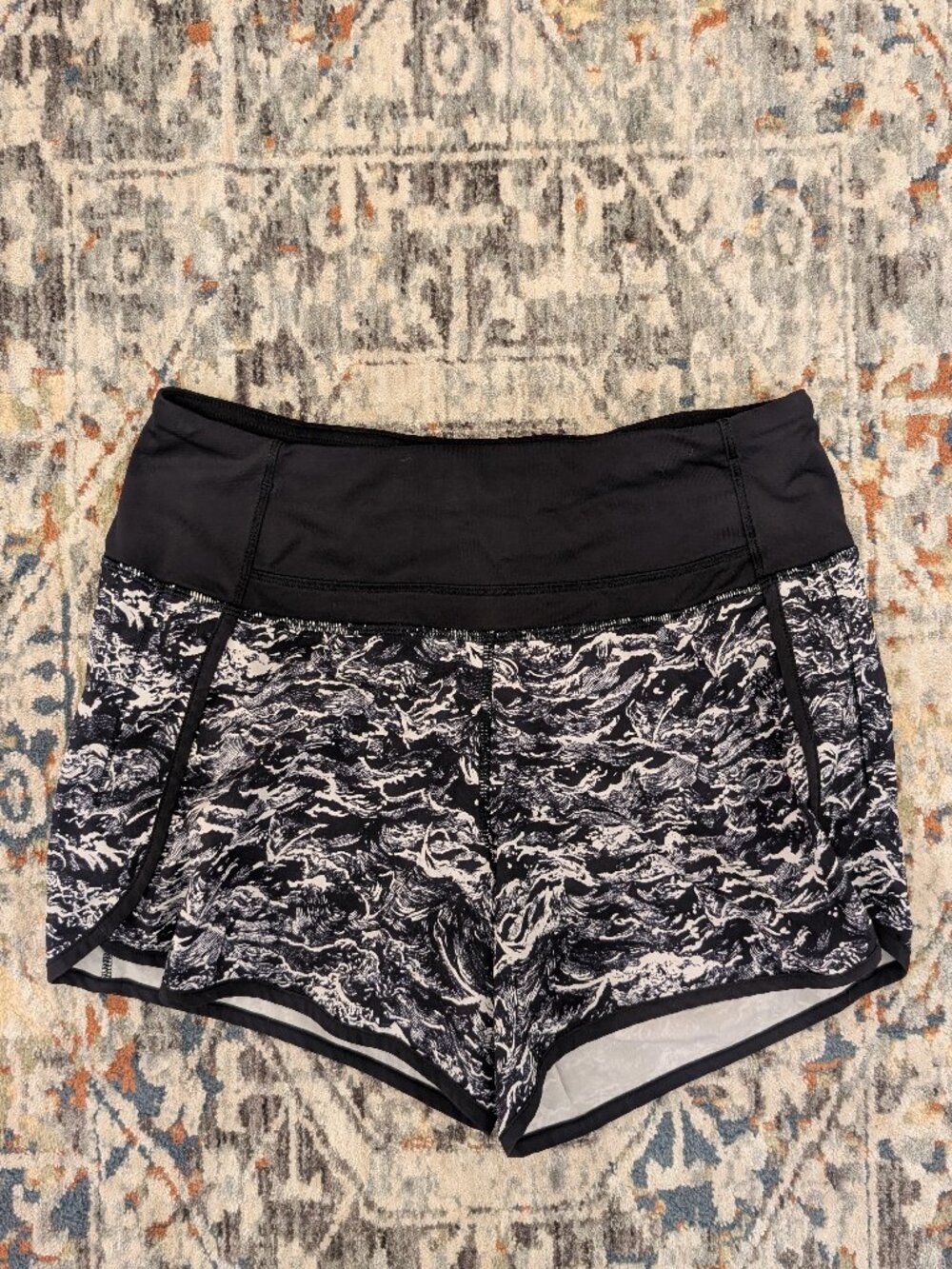 Lululemon Run Times Short Nami Wave
